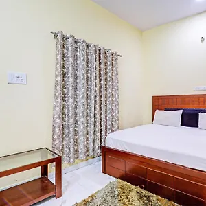 oyo-singhs-delight.hotels-varanasi.com/